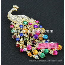 fashion alloy colored crystal peacock brooch